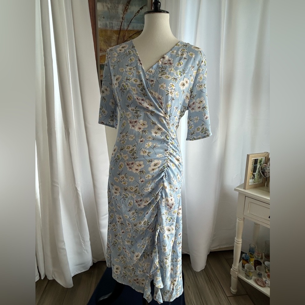 Blue floral dress with slit size M